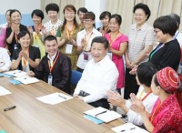 习近平“三个牢固树立”为教师立标